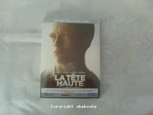 La tête haute